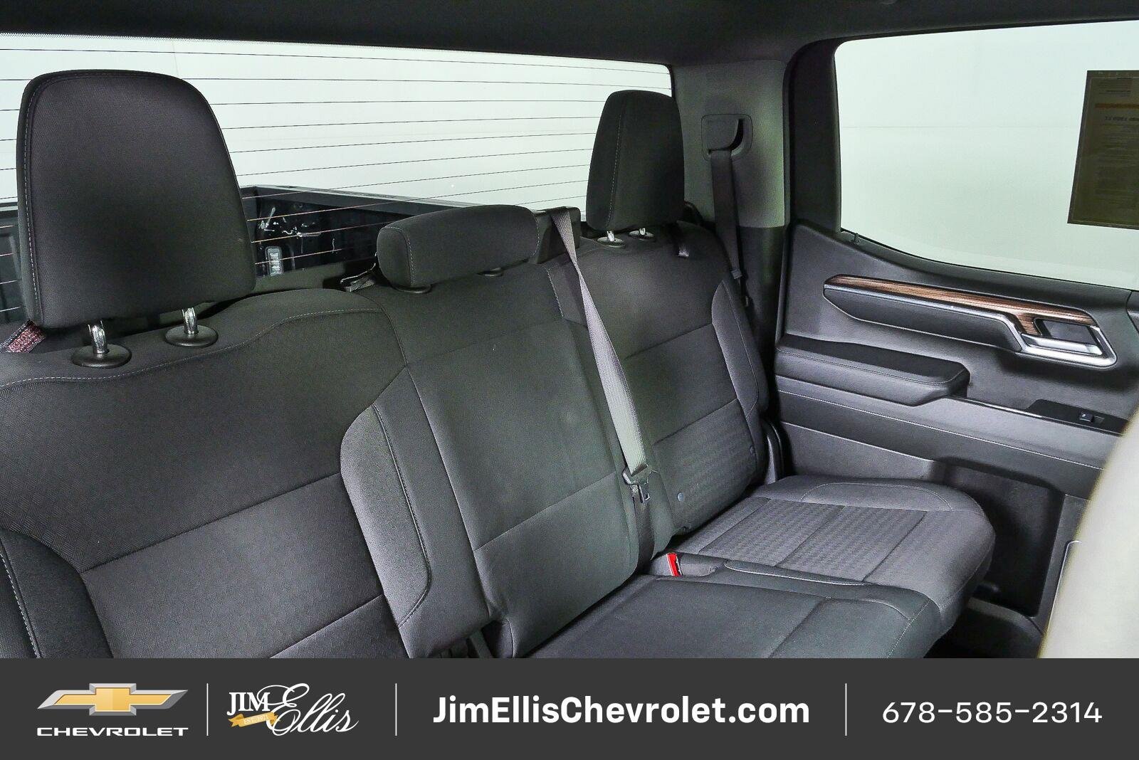 Certified 2025 Chevrolet Silverado 1500 LT AWD/4WD image 18