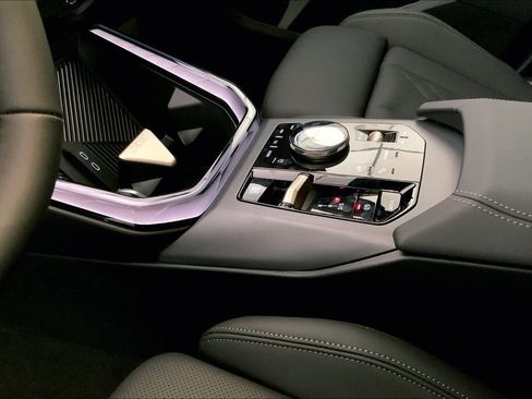 New 2025 BMW X3 xDrive30i w/ Premium Package image 6