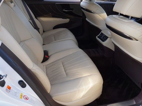 Used 2018 Lexus LS 500 AWD w/ Luxury Package image 31