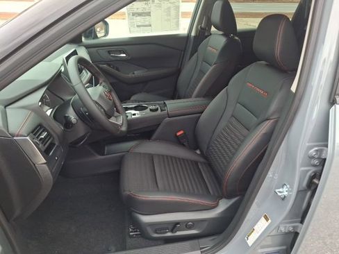 New 2026 Nissan Rogue SV AWD/4WD image 9