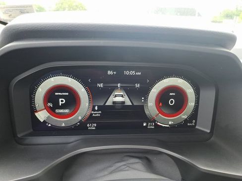 Used 2025 Nissan Rogue Platinum FWD image 11