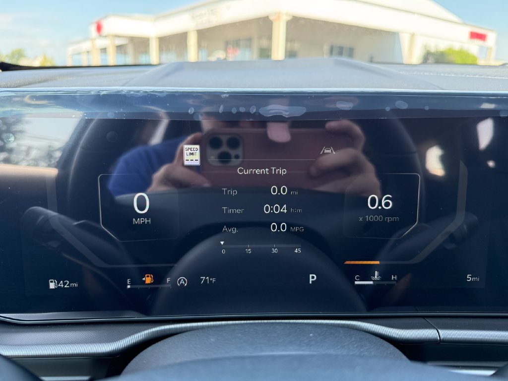 New 2026 Kia Sportage SX AWD/4WD image 25