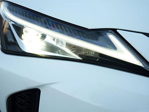 Used 2019 Lexus UX 250h F Sport image 9