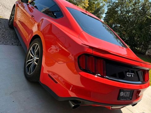 Used 2016 Ford Mustang GT Premium image 3