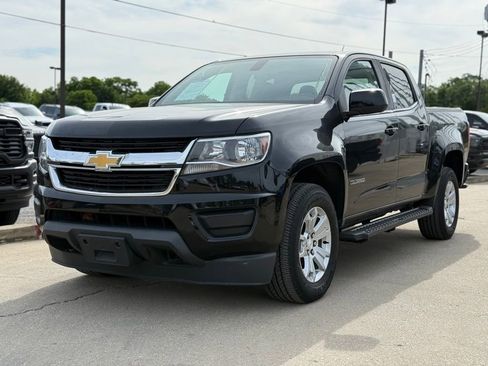 Used 2020 Chevrolet Colorado LT AWD/4WD image 2