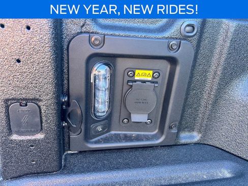 New 2025 Ford Maverick Lariat w/ 4K Tow Package image 27