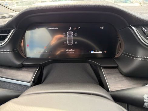 New 2025 Jeep Grand Cherokee Limited image 13