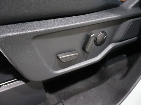 Used 2024 Ford Bronco Outer Banks image 11