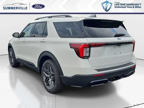 New 2026 Ford Explorer ST-Line w/ ST-Line Street Pack RWD image 7