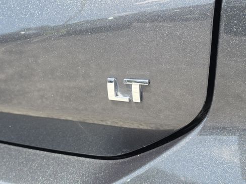 Used 2019 Chevrolet Equinox LT FWD image 16