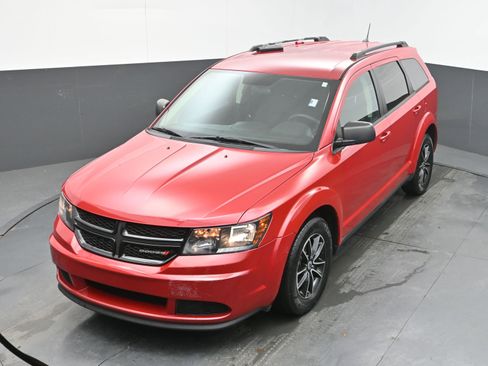 Used 2018 Dodge Journey SE w/ Blacktop Package FWD image 32