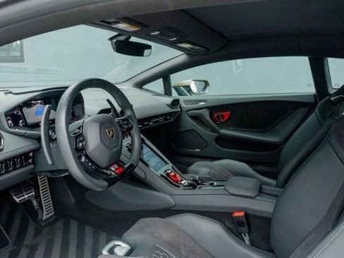 Used 2023 Lamborghini Huracan Tecnica image 28