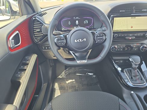 Certified 2025 Kia Soul GT-Line FWD image 13