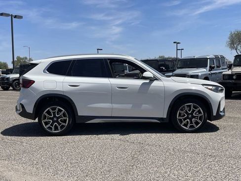 Used 2025 BMW X1 xDrive28i w/ Technology Package image 5