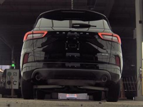 Used 2024 Ford Escape ST-Line w/ Tech Pack #1 image 7