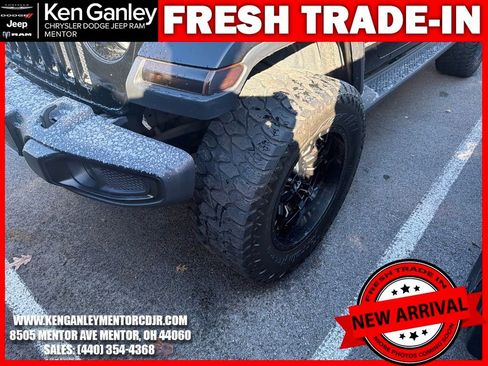 Used 2018 Jeep Wrangler Unlimited Sahara image 5