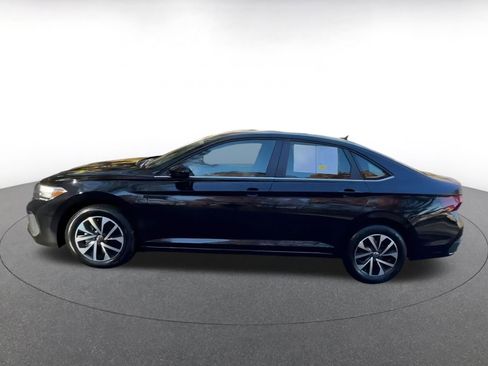 Used 2024 Volkswagen Jetta S image 9