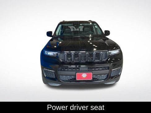 Used 2022 Jeep Grand Cherokee L Limited w/ Black Appearance Package AWD/4WD image 15