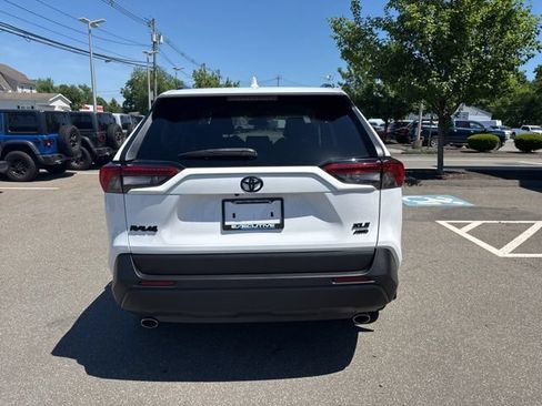 Used 2020 Toyota RAV4 XLE w/ All Weather Liner Package AWD/4WD image 7