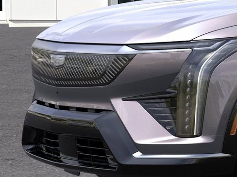 New 2026 Cadillac Optiq Luxury 2 image 13