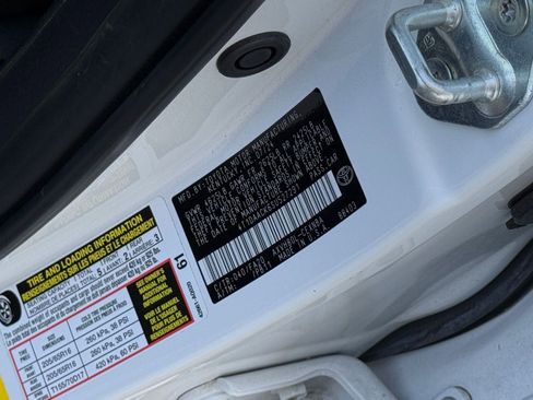 Used 2025 Toyota Camry LE image 29