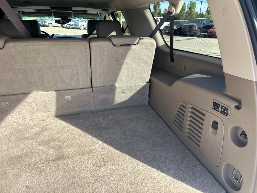 Used 2019 Chevrolet Suburban Premier AWD/4WD image 27
