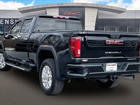 Used 2022 GMC Sierra 2500 Denali w/ Denali Ultimate Package image 11