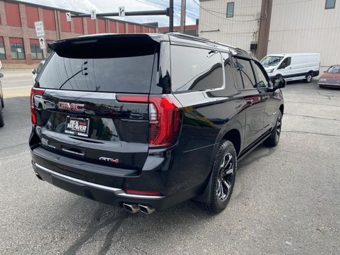 Certified 2025 GMC Yukon XL AT4 w/ AT4 Premium Plus Package AWD/4WD image 6