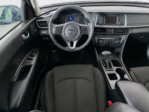 Used 2016 Kia Optima LX image 3