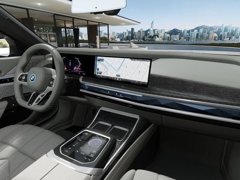 New 2026 BMW i7 xDrive60 image 14