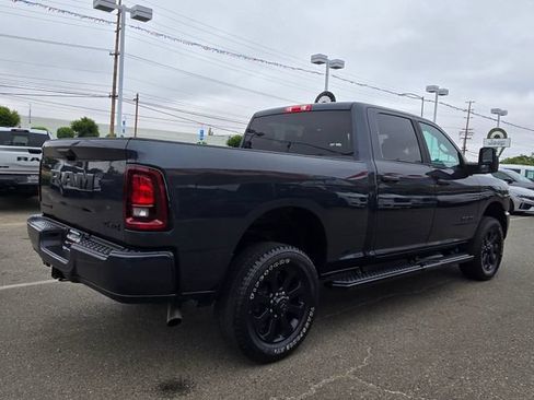 Certified 2025 RAM 2500 Big Horn AWD/4WD image 4