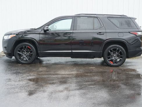 Used 2018 Chevrolet Traverse Premier w/ Redline Edition AWD/4WD image 3