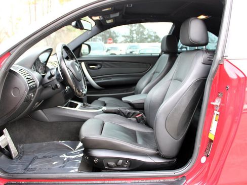 Used 2010 BMW 135i Coupe image 12