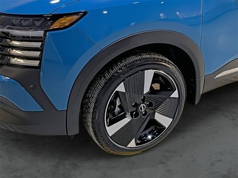 New 2026 Nissan Kicks SR w/ SR Premium Package image 7