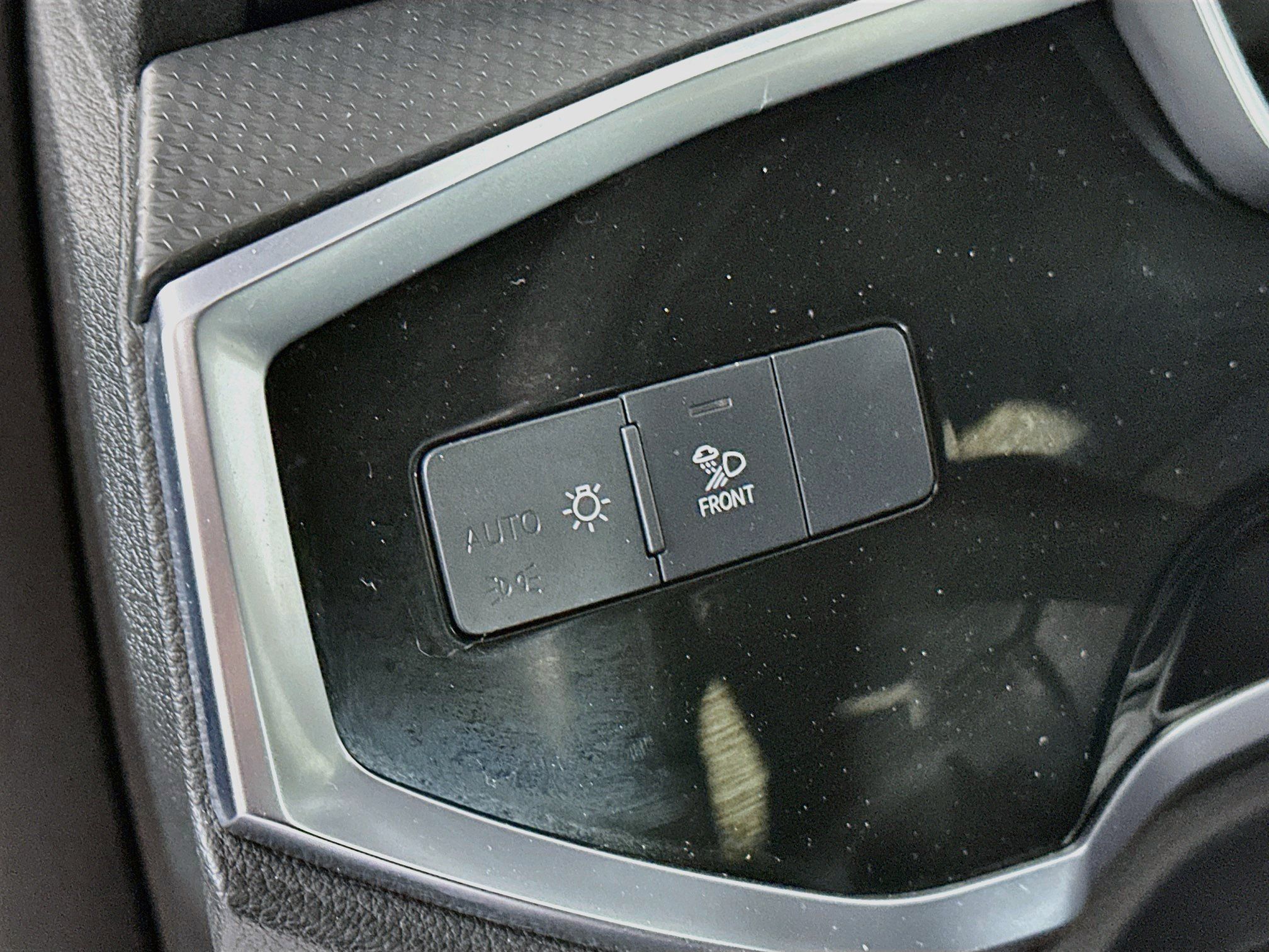 Used 2025 Audi Q3 2.0T Premium AWD/4WD image 17