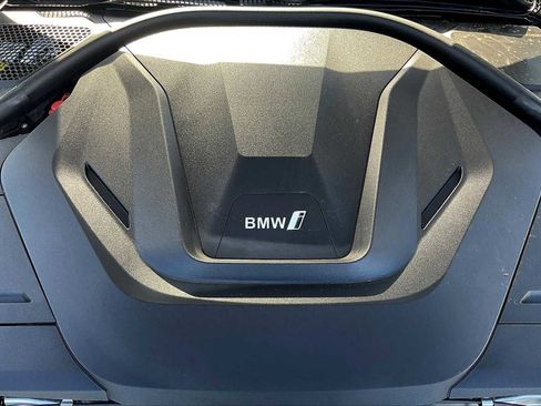 Used 2025 BMW i4 eDrive40 w/ Parking Assistance Package image 34