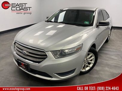 Used 2013 Ford Taurus SE