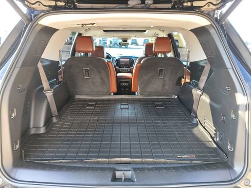 Used 2019 Chevrolet Traverse High Country w/ LPO, Floor Liner Package AWD/4WD image 17