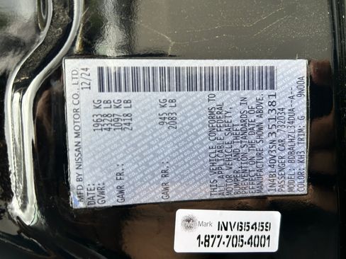 Used 2025 Nissan Altima 2.5 SV FWD image 17