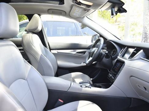 Used 2025 INFINITI QX50 Luxe AWD/4WD image 26