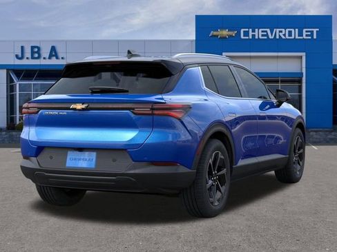 New 2026 Chevrolet Equinox EV LT image 4