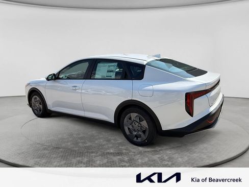 New 2026 Kia K4 FWD image 7