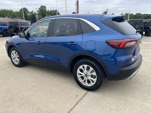 Used 2023 Ford Escape Active FWD image 18
