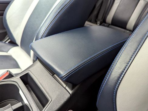 Used 2019 Subaru Crosstrek Hybrid w/ Moonroof Package w/Navigation image 36