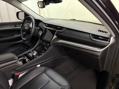 Used 2021 Jeep Grand Cherokee L Limited AWD/4WD image 33
