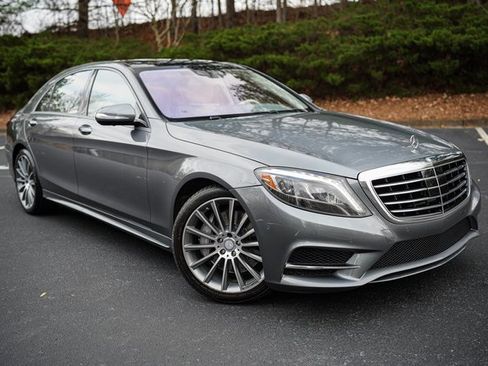 Used 2017 Mercedes-Benz S 550 Sedan image 15