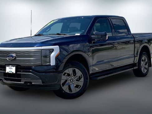 Used 2023 Ford F150 Lightning Lariat w/ Equipment Group 511A High AWD/4WD image 2
