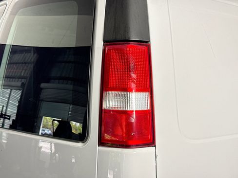 Used 2021 Chevrolet Express 2500 w/ Driver Convenience Package RWD image 29
