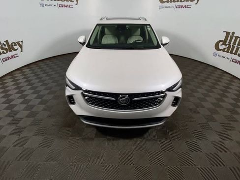 Used 2023 Buick Envision Avenir AWD/4WD image 3