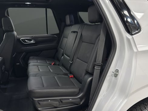Used 2023 Chevrolet Tahoe Z71 w/ Luxury Package AWD/4WD image 24
